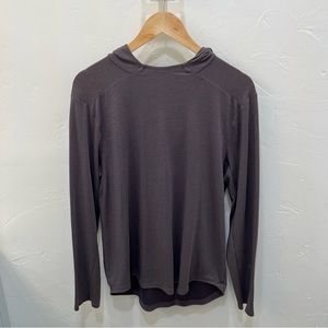 Men’s Lulu Lemon Light Weight Hoodie - Size M